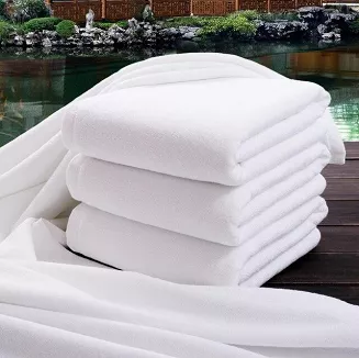Ręcznik hotelowy 70x140 Piruu gładki biały