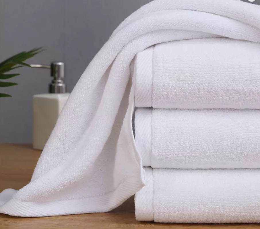 Ręcznik hotelowy 70x140 Piruu gładki biały