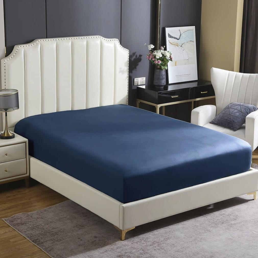 Prześcieradło satyna bawełniana z gumką 120x200 SIN granatowe