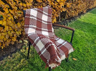 Komplet dekoracyjny narzuta 170x205 + 2*60x170 czekoladowa krata