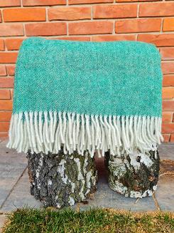 Koc wełniany z frędzlami 160x200 diagonalny szmaragdowy