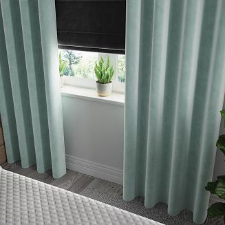 Zasłona gotowa na przelotkach VELVI 140x230 miętowa