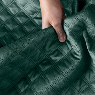 Narzuta dekoracyjna VELVI 170x210 pikowana w geometryczny wzór szmaragdowa