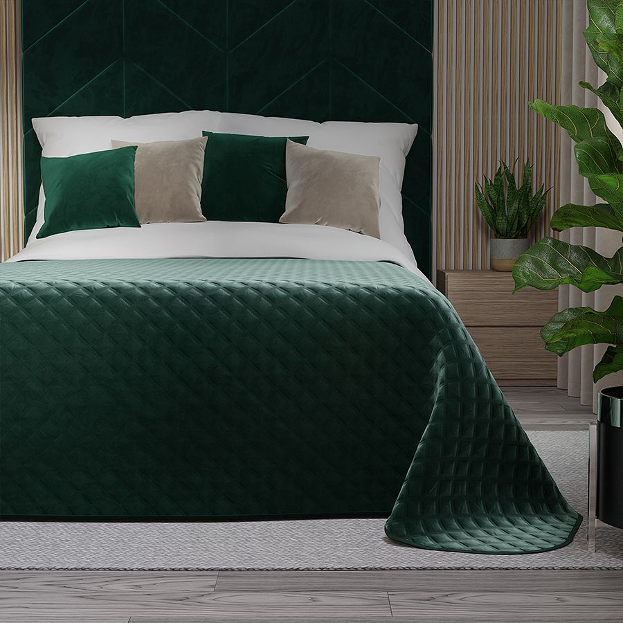 Narzuta dekoracyjna VELVI 170x210 pikowana w geometryczny wzór szmaragdowa