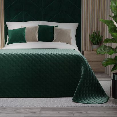 Narzuta dekoracyjna VELVI 170x210 pikowana w geometryczny wzór szmaragdowa