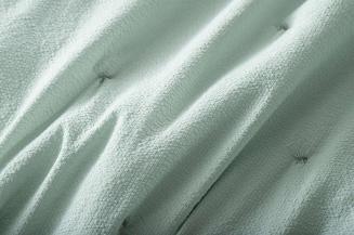 Narzuta dekoracyjna fakturowana Dotta 240x220 szałwiowa z haftem kropek