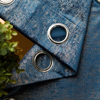 Zasłona gotowa na przelotkach ELEONORA 140x250 granatowa ze złotym nadrukiem