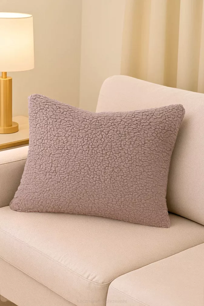 Brązowa Poszewka z Bukli 50x70 Baranek Dreamy Boucle