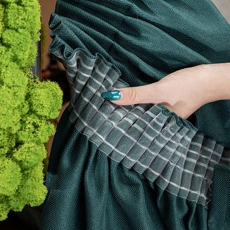 Zasłona gotowa na taśmie JODEŁKA 140x250 butelkowa