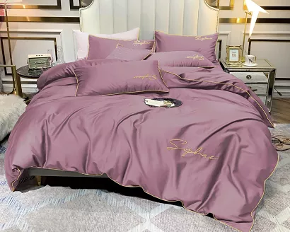 Pościel 160x200 pudrowa złoty haft satynowa lamówka
