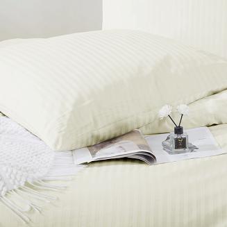 Poszewka z adamaszku satyna bawełniana 70x80 masełkowa