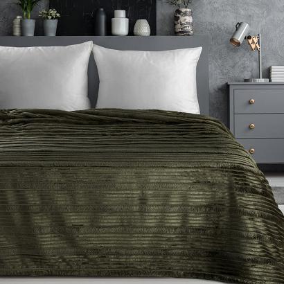 Koc narzuta NINA 220x200 Eurofirany oliwkowy niezwykle miękki w przestrzenne pasy