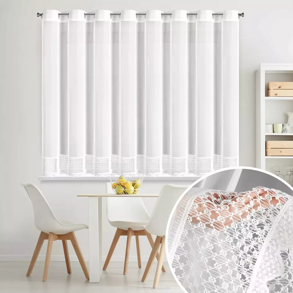 Firana gotowa na przelotkach KATRINA 350x150 Eurofirany biała geometryczna koronka na dole falisty brzeg
