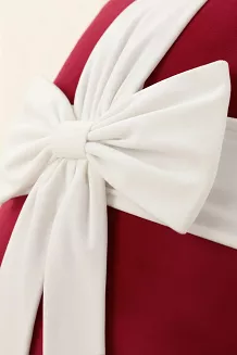 Poszewka dekoracyjna świąteczna 45x45 Christmas Bow welurowa czerwona z białą kokardą