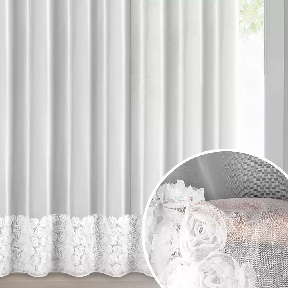 Firana gotowa z siatki na przelotkach ROSES 350x250 Eva Minge Eurofirany biała z 6 pasami róż