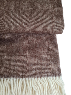 Koc wełniany z frędzlami 150x200 ROMBY wełna nowozelandzka brązowy