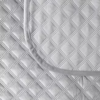 Narzuta dekoracyjna VELVI 220x240 pikowana w geometryczny wzór szara