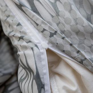 Komplet pościeli dwustronnej 160x200 szara grafitowa w abstrakcyjnym geometrycznym wzorze