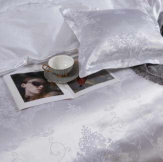 Ekskluzywna Pościel Atłasowa Z Haftem 220x200 AT002