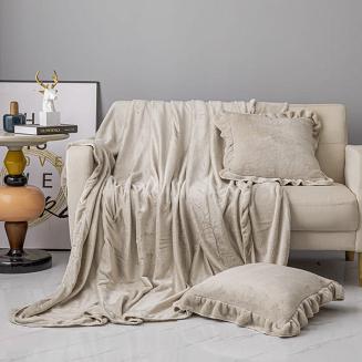 Koc narzuta Ruffy 150x200 beżowy z falbankami