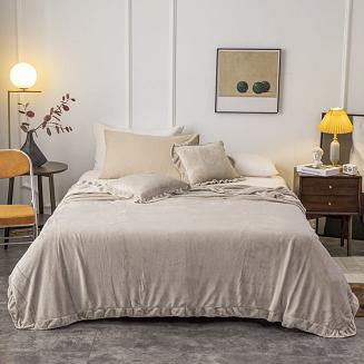 Koc narzuta Ruffy 150x200 beżowy z falbankami