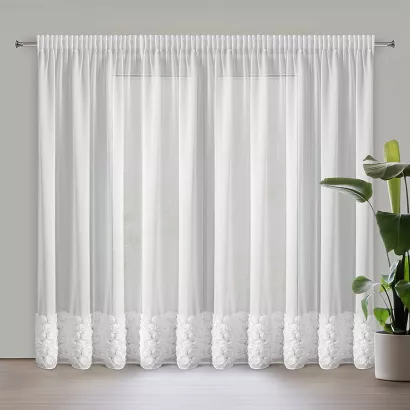 Firana gotowa z siatki na taśmie ROSES 350x270 Eva Minge Eurofirany biała z 6 pasami róż