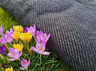 Koc z wełny nowozelandzkiej MAGDA 150x200 diagonalny czarny