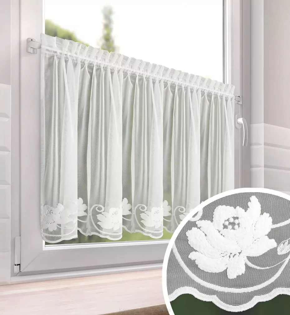 Zazdrostka firana gotowa na taśmie LETI 150x70 Eurofirany biała z siatki zdobiona kwiatowym haftem