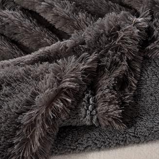 Pościel włochacz FluffySoft 160x200 o strukturze miękkiego futra grafitowa