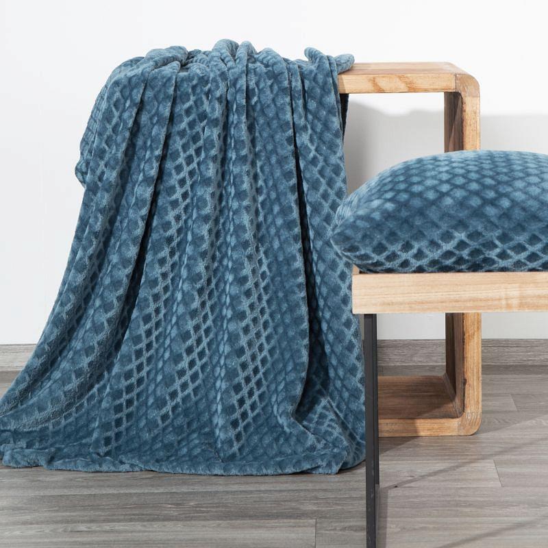 Koc narzuta  BELA 150x200 D91 niebieski