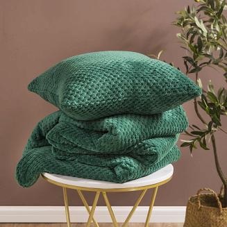 Koc narzuta z mikrofibry Monte 150x200 butelkowa zieleń