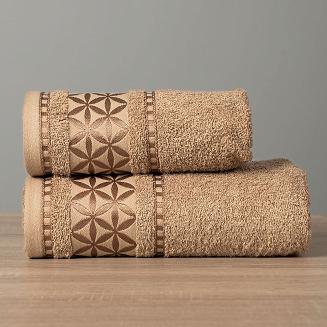 Ręcznik bawełniany PAOLA 70x140 karmelowy z bordiurą w rozety