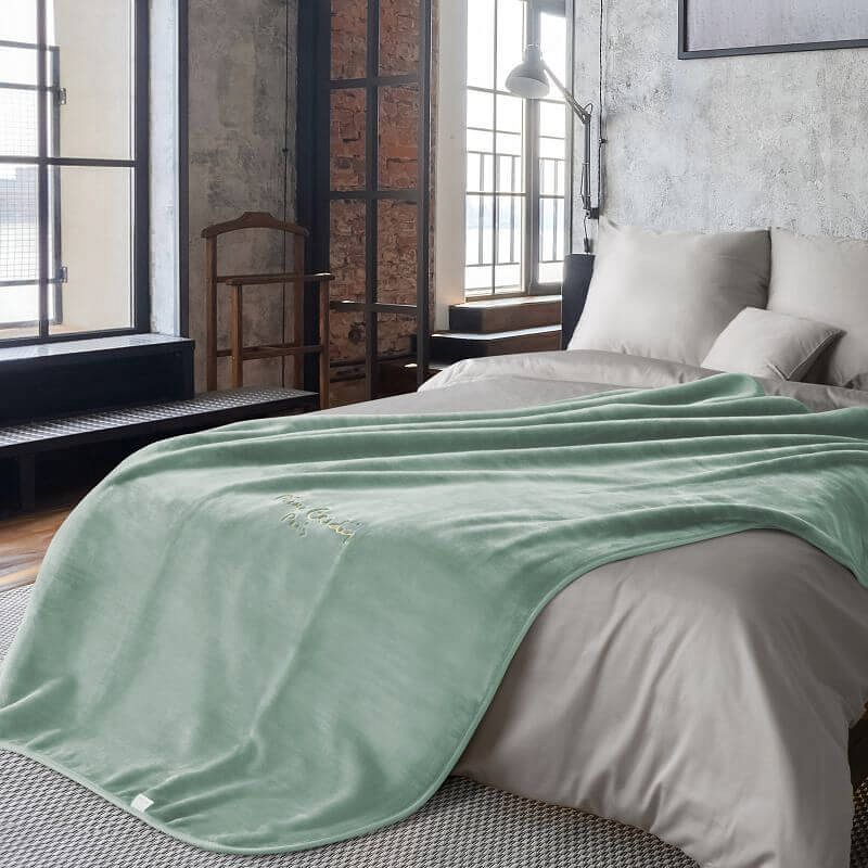 Koc CLARA Pierre Cardin 220x240 jasny zielony