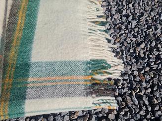 Koc wełniany z frędzlami Krzyś II 160x200 kratka ekri zielony grafitowy