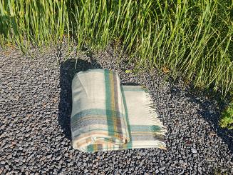 Koc wełniany z frędzlami Krzyś II 160x200 kratka ekri zielony grafitowy