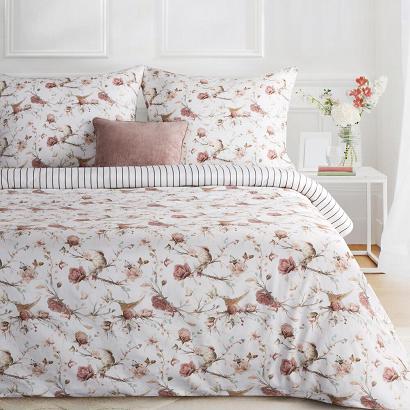 Pościel satynowa RAYA2 160x200 Eurofirany biała różowa rajski ogród róże ptaki paski