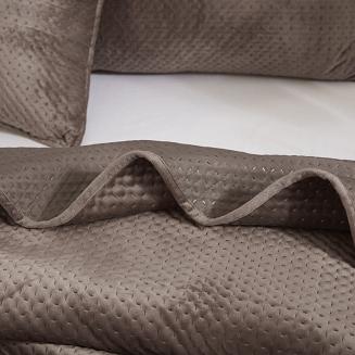 Narzuta dekoracyjna MAYA 240x220 welurowa pikowana brązowa