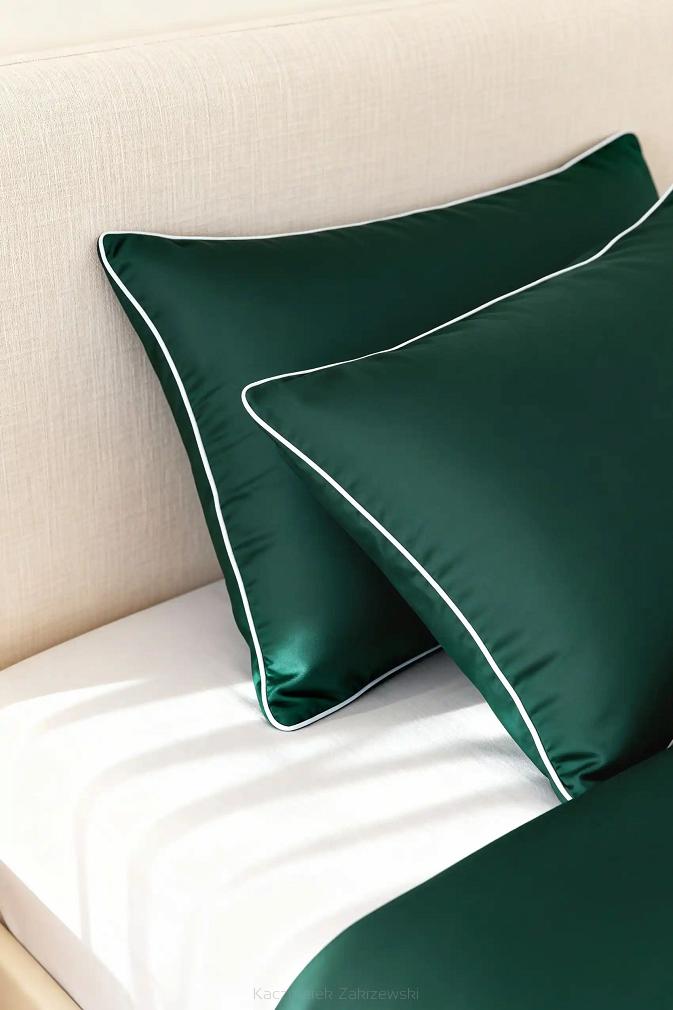 Poszewka bambusowa 40x60 butelkowa z białą bizą