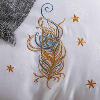 Pościel atłasowa z haftem 160x200 ekskluzywna biała piórka