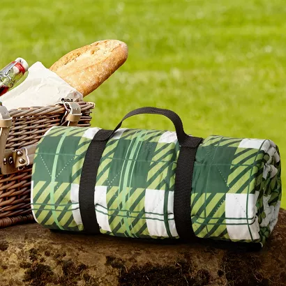 Koc piknikowy PIKNIK 130x145 Eurofirany zielony biały krata