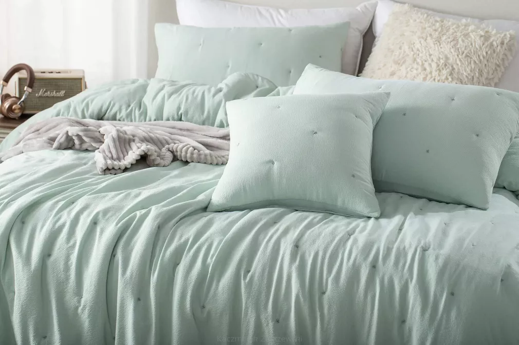 Poszewka fakturowana struktura do narzuty Dotta 50x70 szałwiowa z haftem kropek