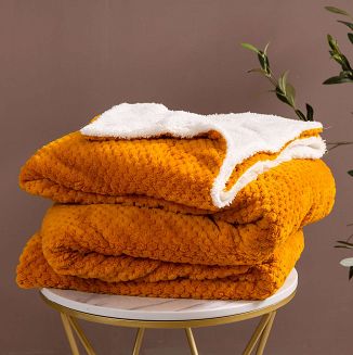 Koc narzuta Sherpa 150x200 musztardowy biały dwustronny baranek