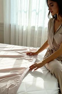 Prześcieradło wodoodporne nieprzemakalne jeresy z gumką Aquasafe 60x120 różowe