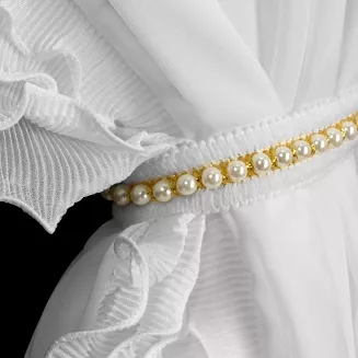 Firana gotowa na taśmie LUISA 400x160 Eurofirany biała z falbanami i dekoracyjnym troczkiem