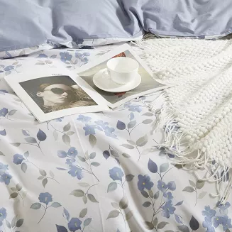Pościel satyna bawełniana 160x200 kremowa niebieska delikatne kwiaty liście