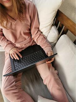 Dres damski LUNA kod 306 pudrowy beż