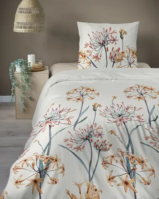 Pościel satynowa Home Satin 140x200 biała w koralowe pomarańczowe smukłe kwiaty