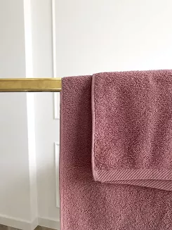 Ręcznik frotte Bari 100x150 gładki pudrowy
