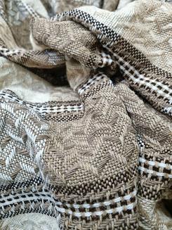 Komplet dekoracyjny narzuta 170x205 + 2x 60x170 beżowa krata