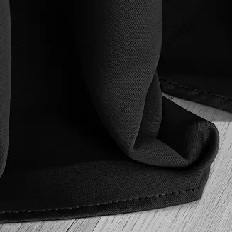Czarna Zasłona Zaciemniająca Na Taśmie Blackout 140x270 HOLD